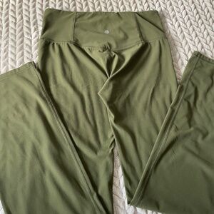 Athleta yoga pants